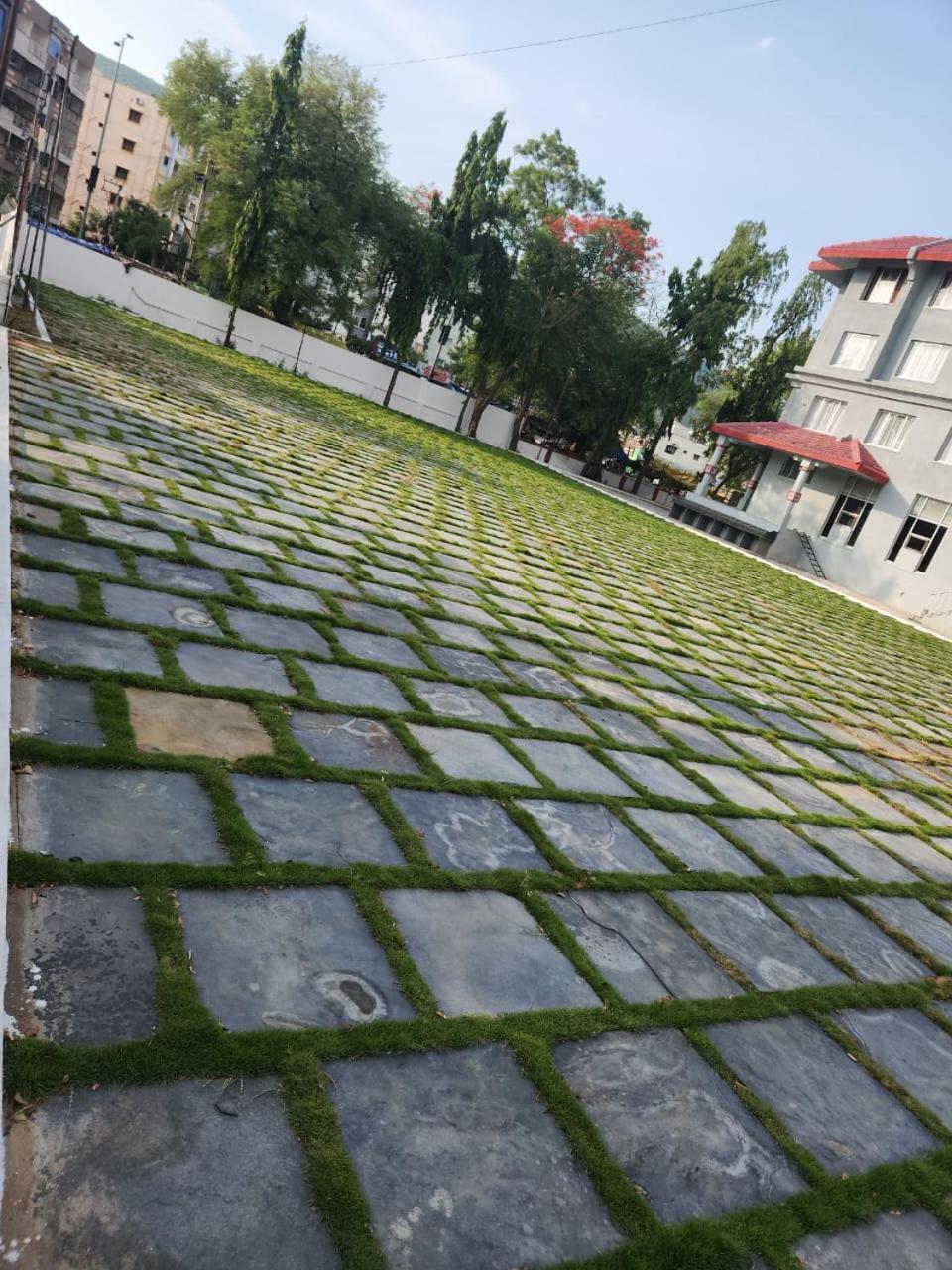Hotel Ramee Guestline Tirupati Exterior foto