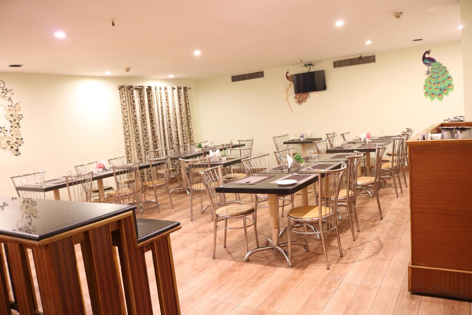Hotel Ramee Guestline Tirupati Exterior foto