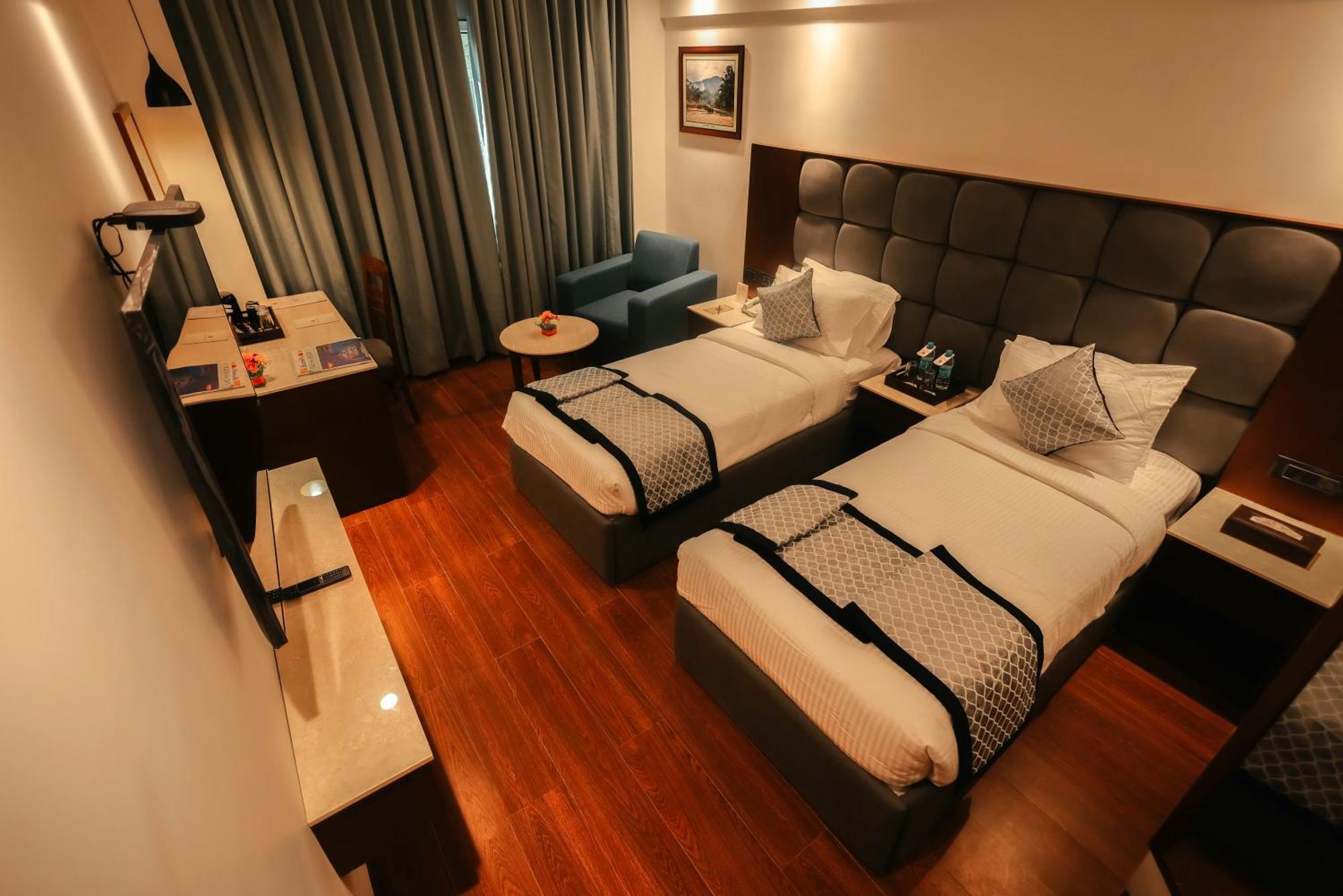 Hotel Ramee Guestline Tirupati Exterior foto