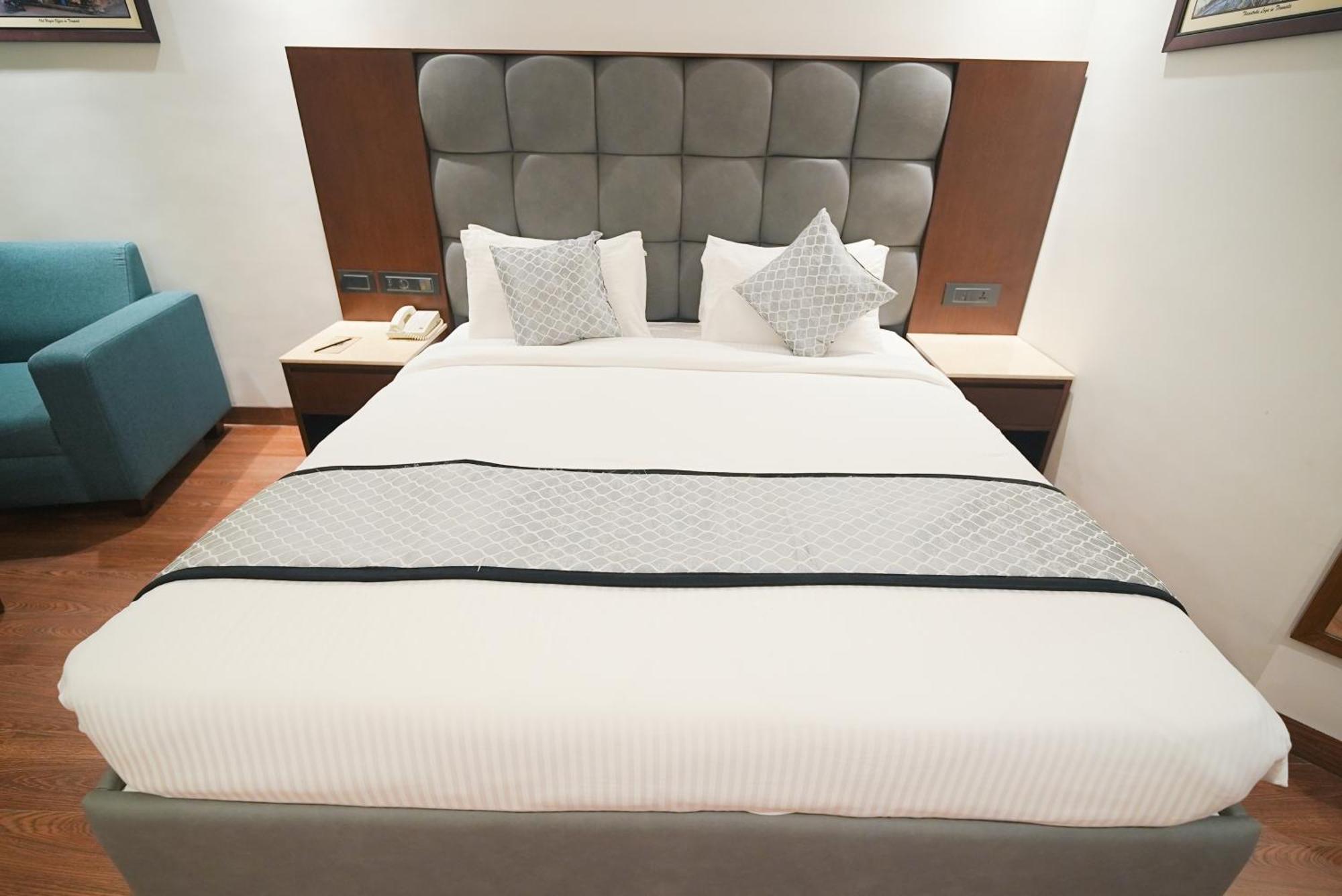 Hotel Ramee Guestline Tirupati Exterior foto