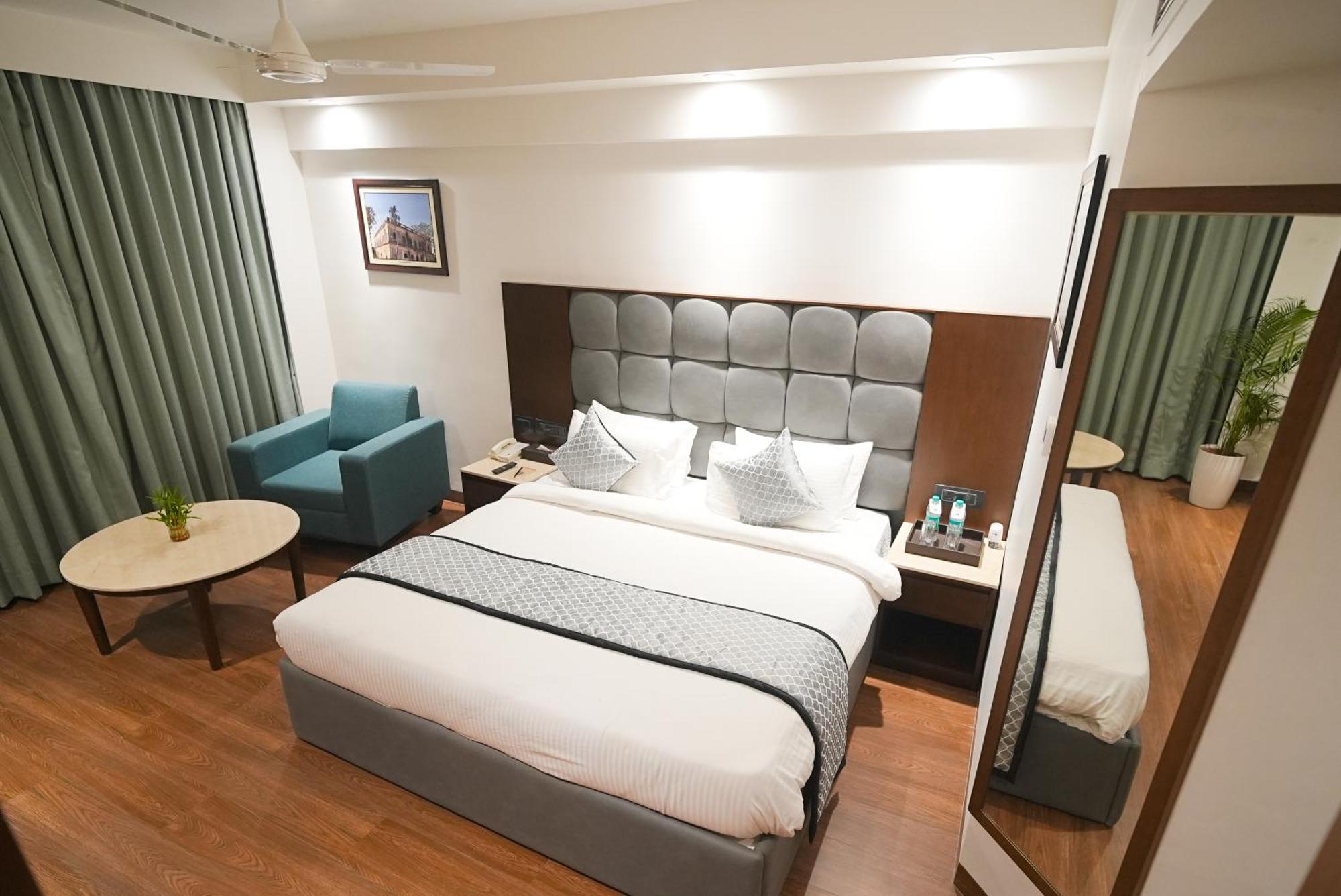 Hotel Ramee Guestline Tirupati Exterior foto