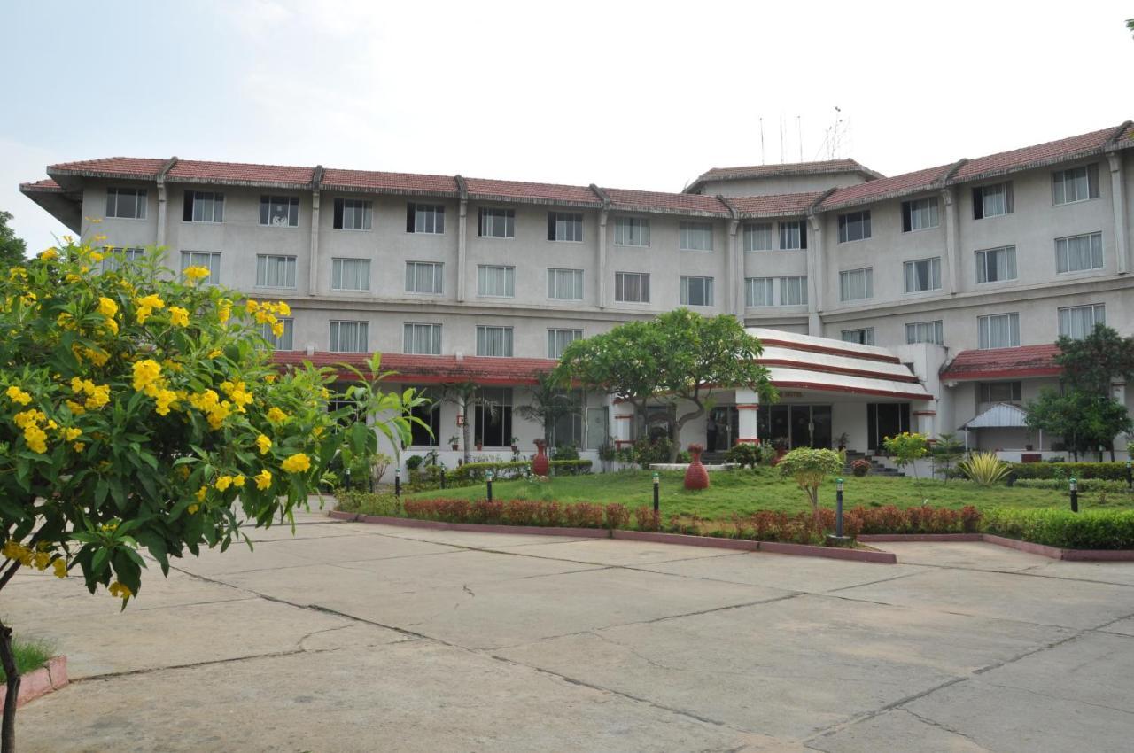 Hotel Ramee Guestline Tirupati Habitación foto